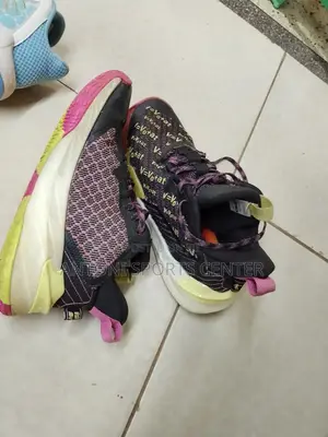 Shoe for Basketball Player's
