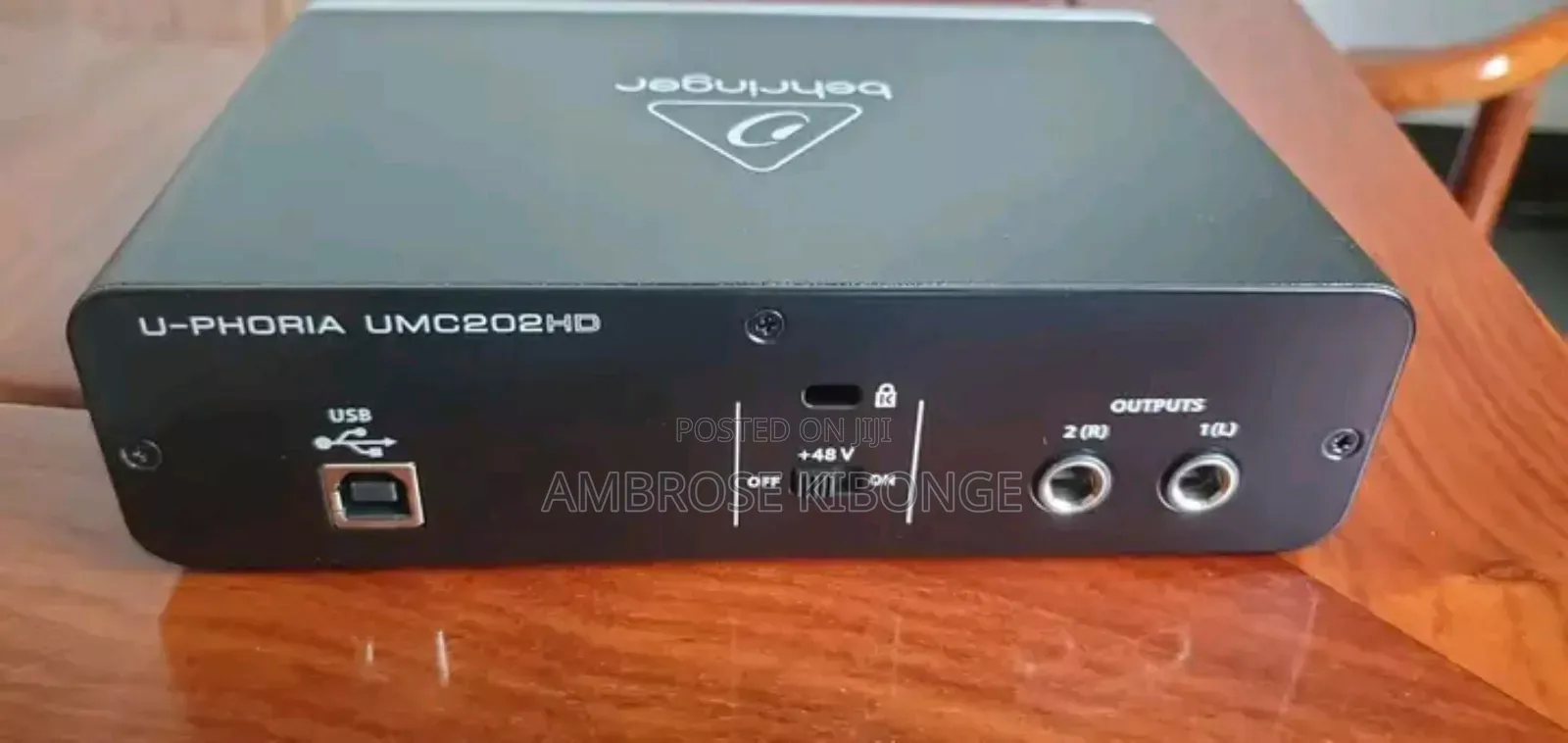 Behringer U-Phoria Umc202hd 2x2 24bit/192khz Audio Interface