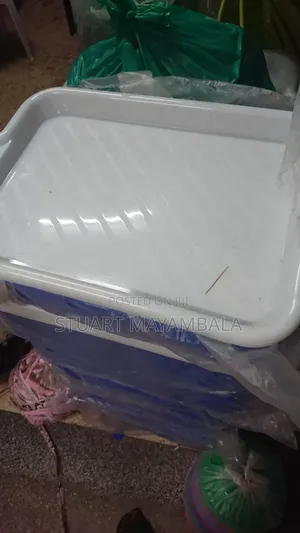 Plastic Saving Tays