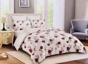 White With Maroon Flowers 4 Piece Duvet