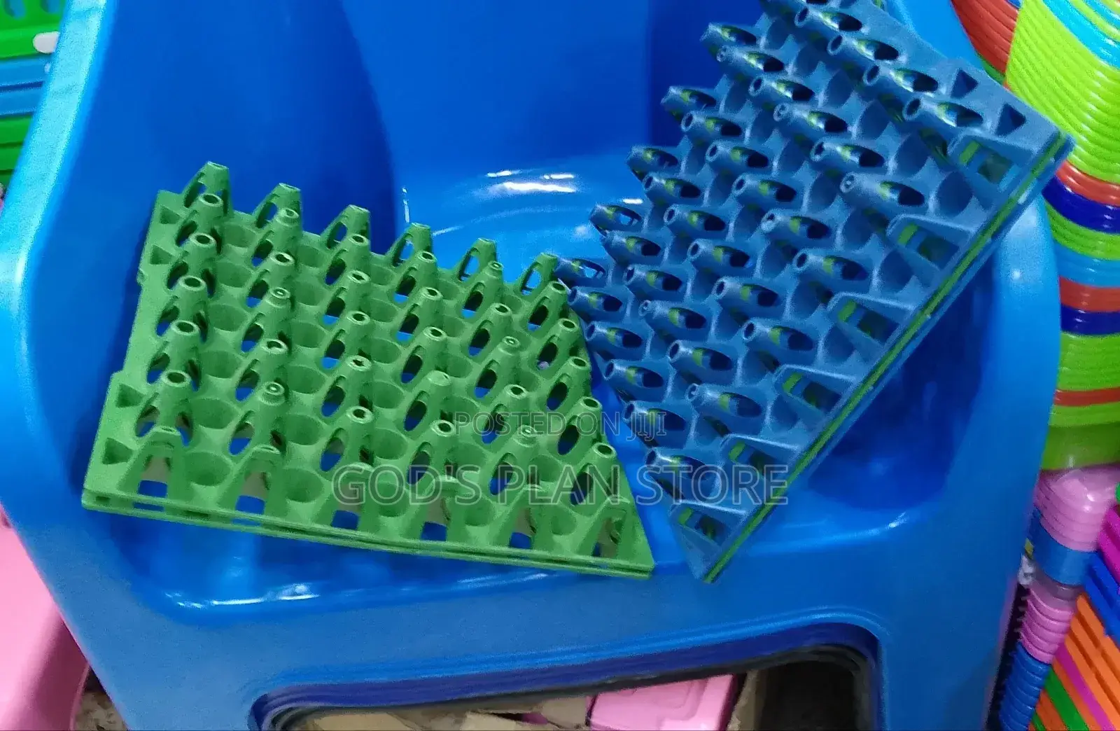 Plastic Eggs Trays 100pcs