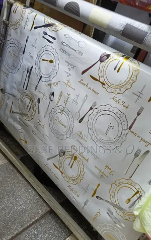 Tides Dinning Table Cover