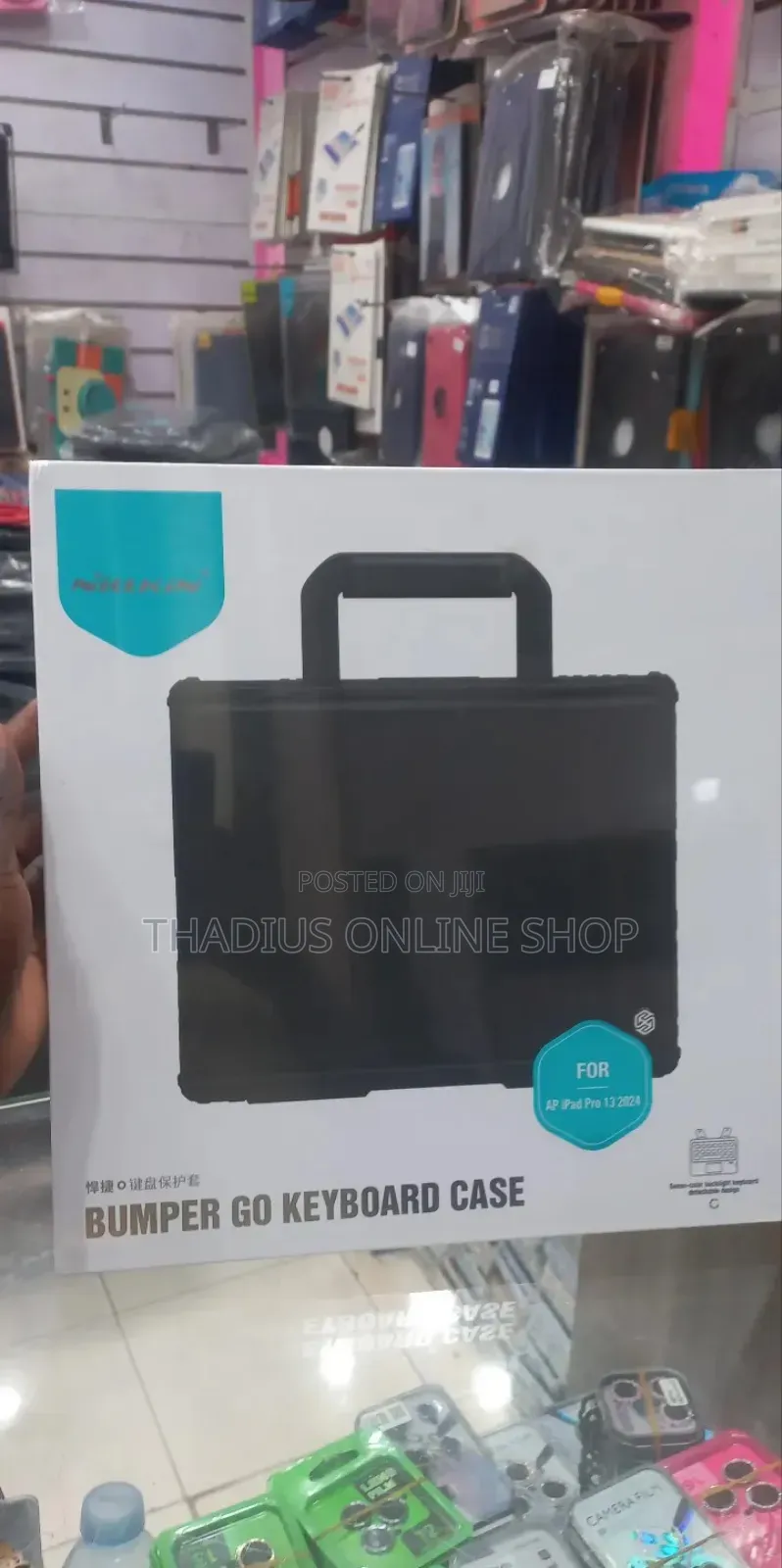 iPads Bumper Go Keyboeard Case a Nilkin Brand for iPads