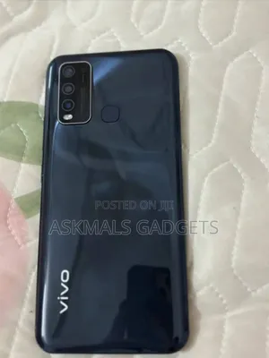 Photo - Vivo Y50 128 GB Blue