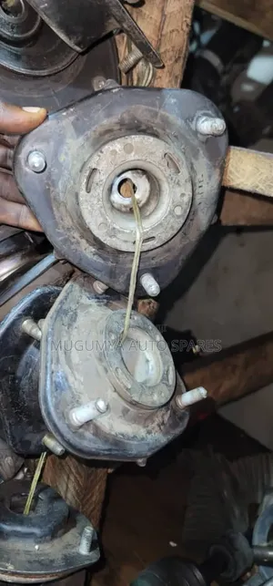 Voxy New Model Front Shock Mountings
