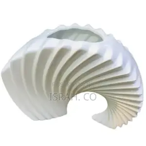 Simpleand Stylish Creative Curved Shell Mix Decorative Vases