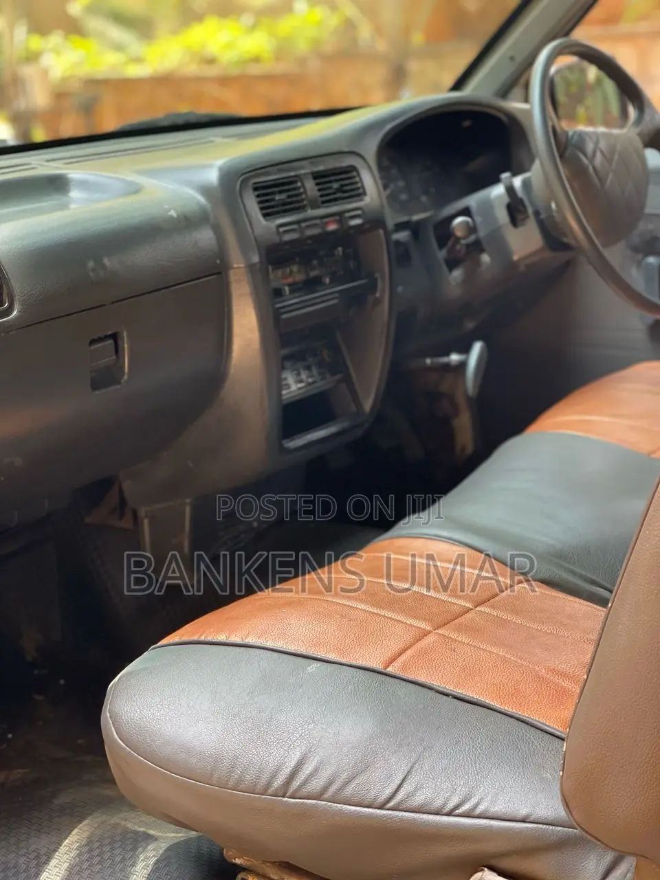 Nissan Pick-Up 1996 White
