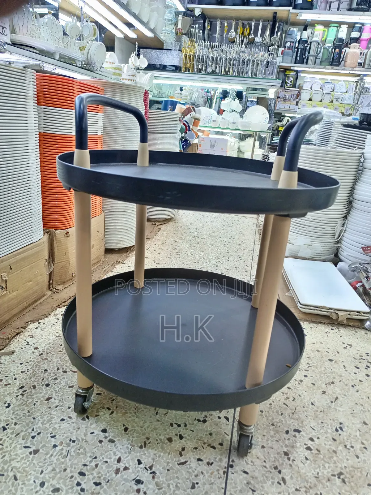 Round Rolling Cart.