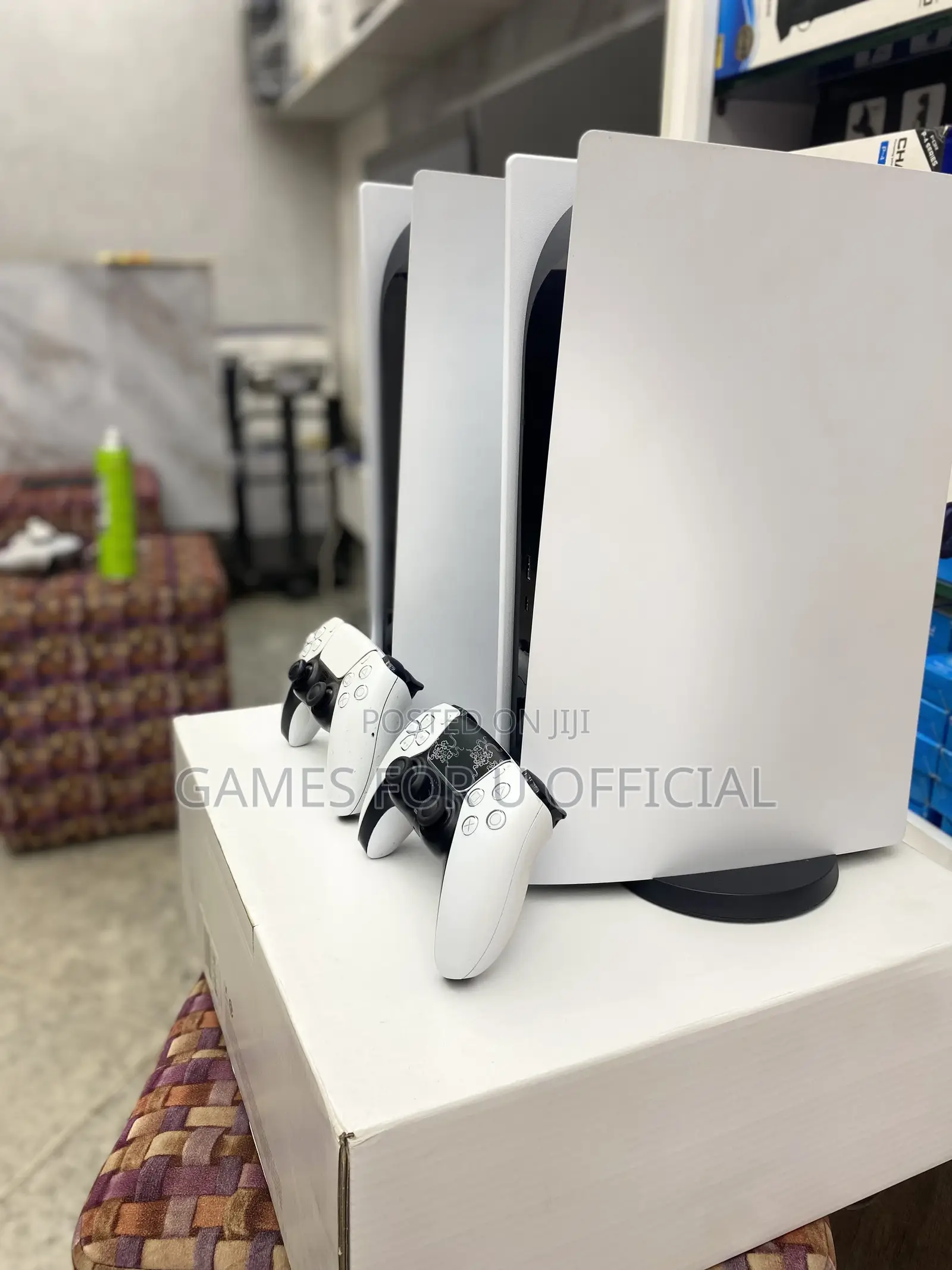 Ps5 Digitals With a Pad N Game