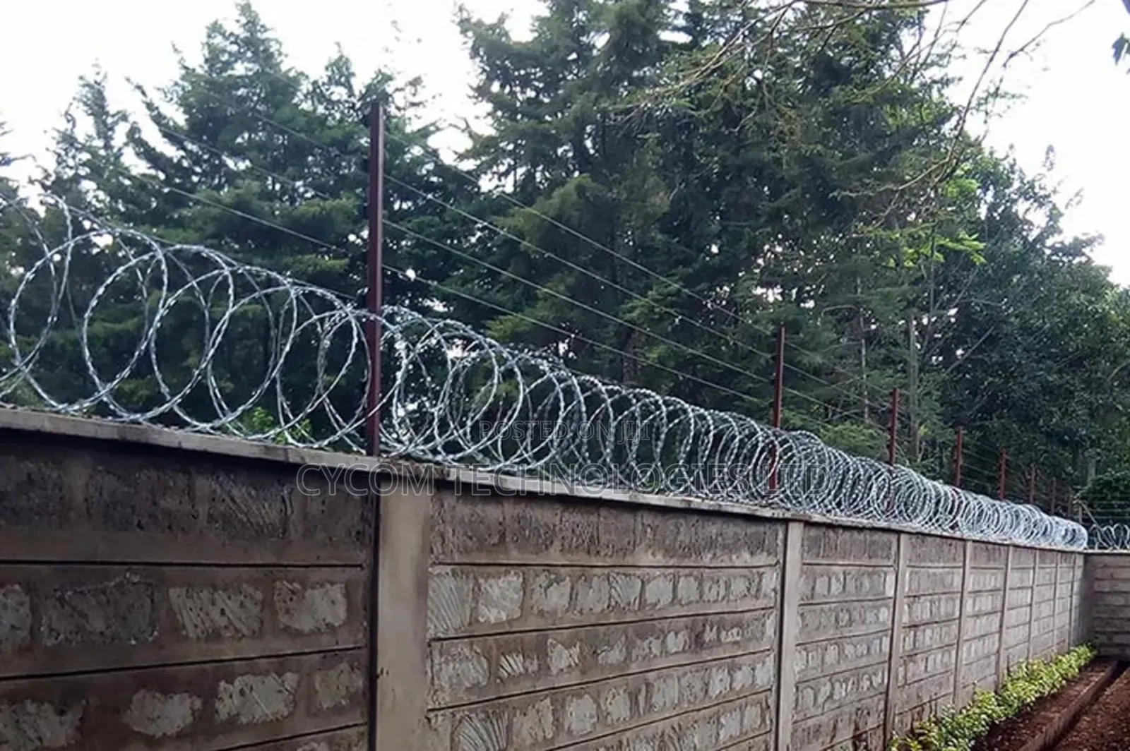 Electric Fence System With Lazor 50 by 70