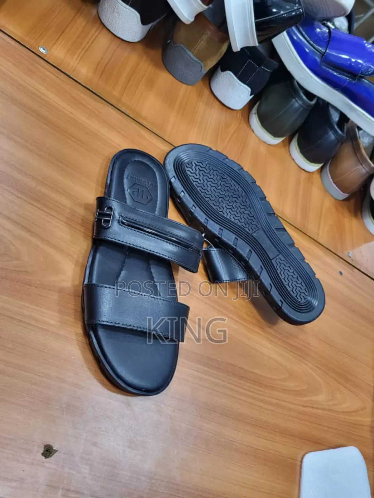 King Foot Sandals