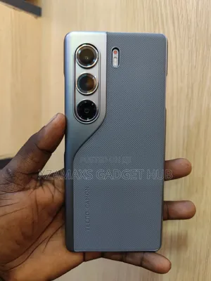 New Tecno Camon 40 Pro 4G 256 GB Gray