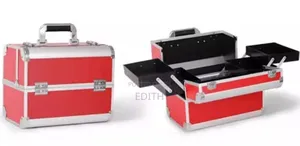 Make Up/ Box