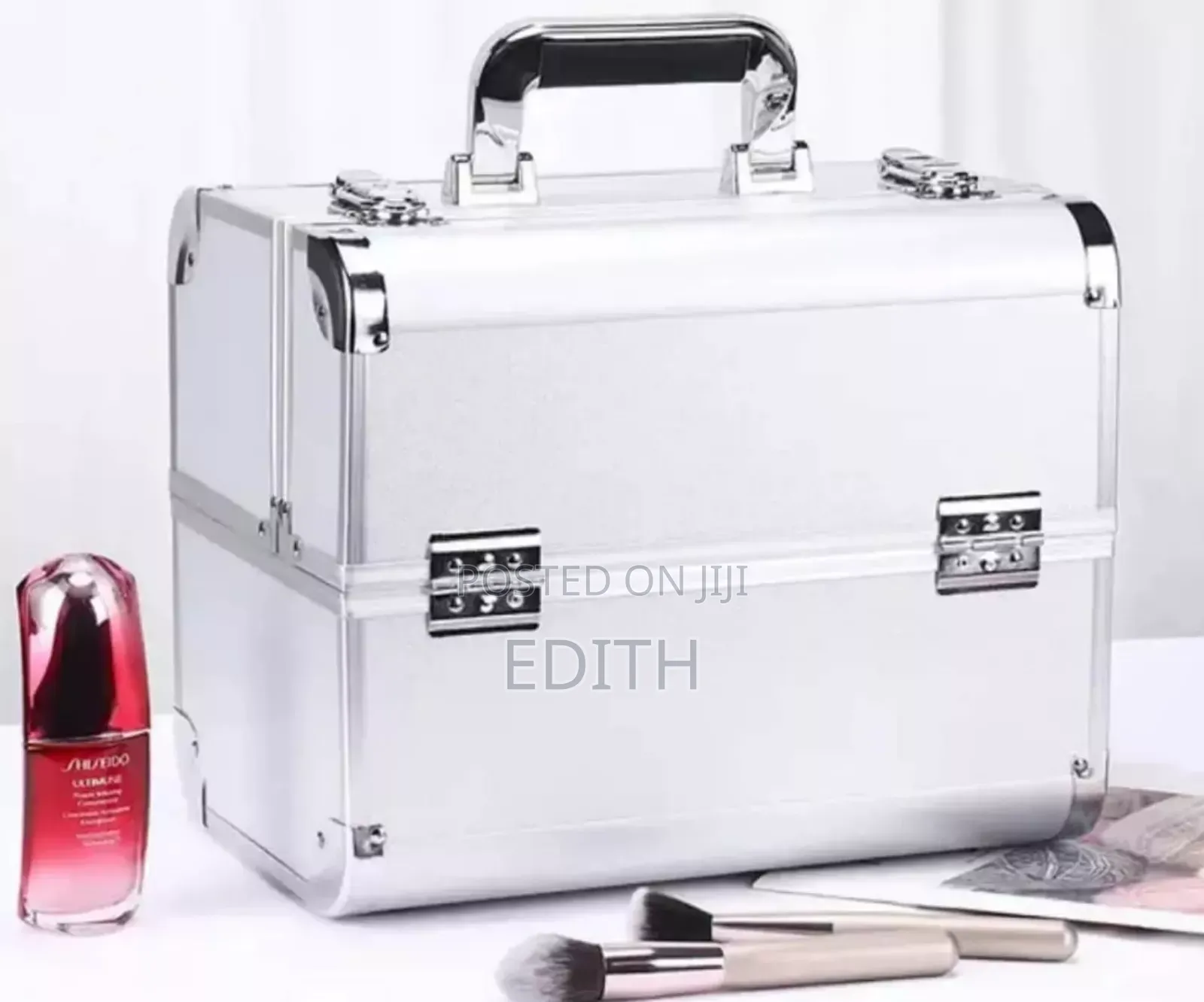 Make Up/ Box