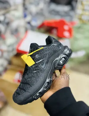 Original Black Nike Air Max Plus Tn Rubber Sneakers