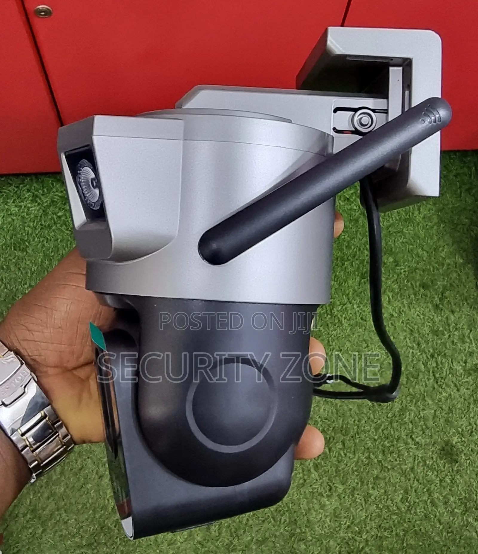 Tripple Lens PTZ Stand Alone 4g Camera