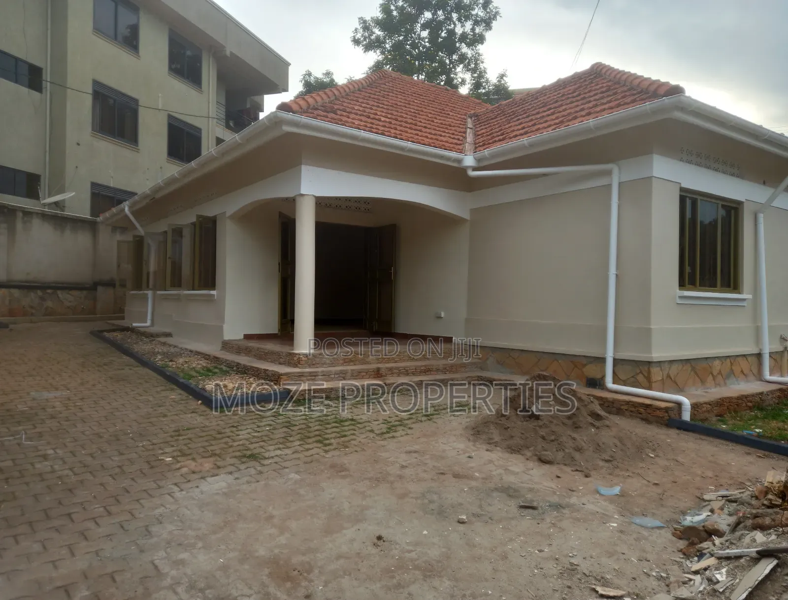 3bdrm Bungalow in Naalya, Central Division for rent