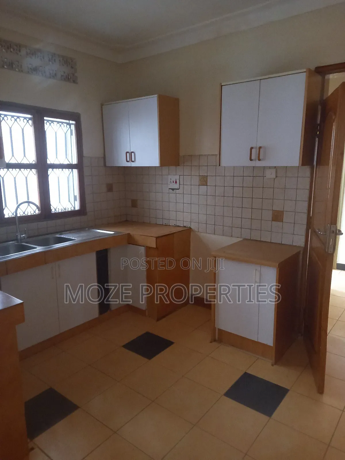 3bdrm Bungalow in Naalya, Central Division for rent