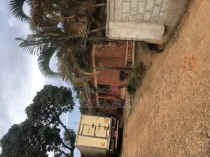 3bdrm Bungalow in Central Division for rent
