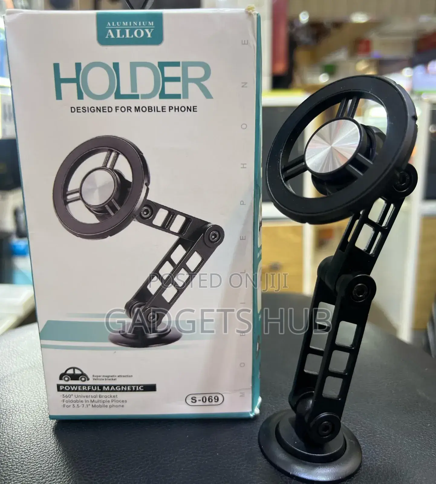360 Degree Rotation Magnetic Phone
Mount for iPhone