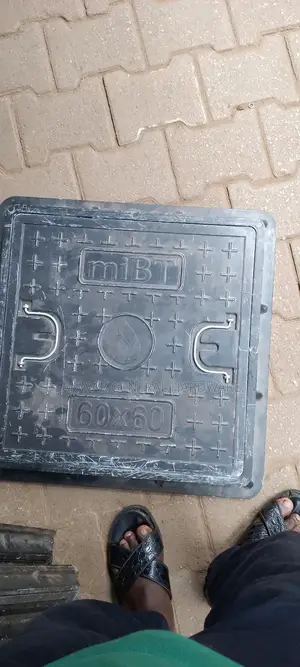 60x60 Plastic Manhole Covers, Mibt Brand (Heavy Duty)