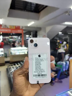 New Apple iPhone 13 128 GB White
