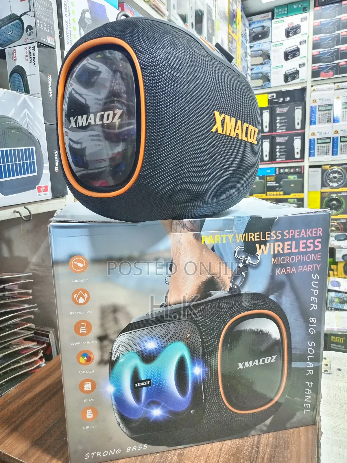 Xmacoz Party Wireless Speaker, Model Z-200.