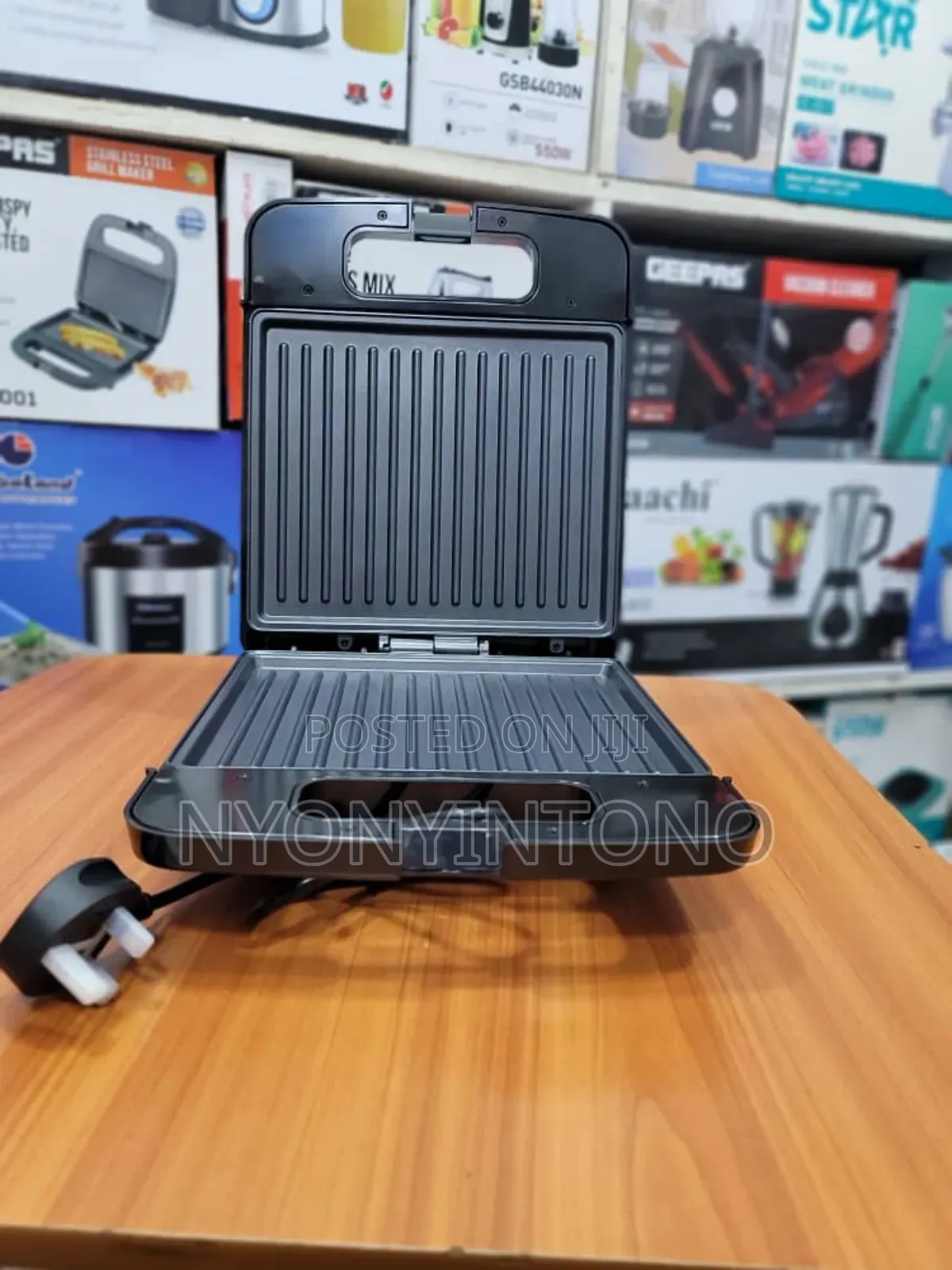 Geepas 4 Slice Stainless Steel Grill Maker