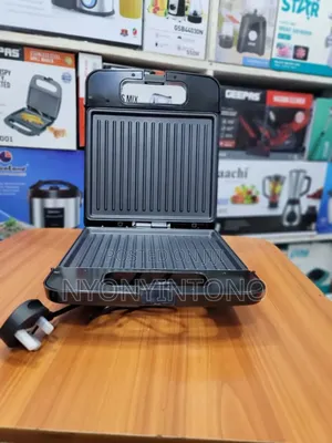 Geepas 4 Slice Stainless Steel Grill Maker