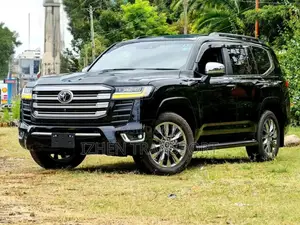 Toyota Land Cruiser 2024 Black