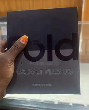 New Samsung Galaxy Z Fold4 256 GB Black