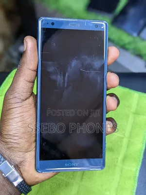 Photo - New Sony Xperia XZ2 64 GB Blue