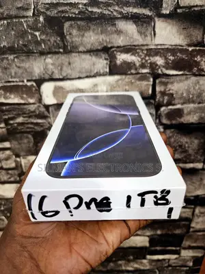 New Apple iPhone 16 Pro Max 1 TB Black