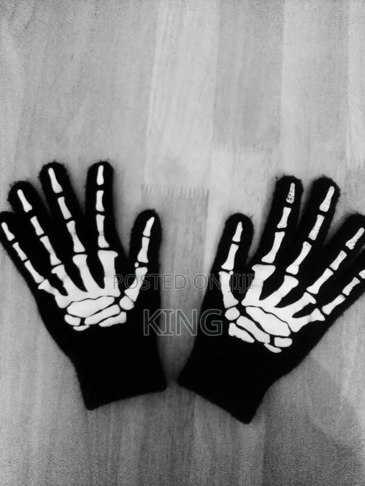 Franchise Skeleton Design Gloves