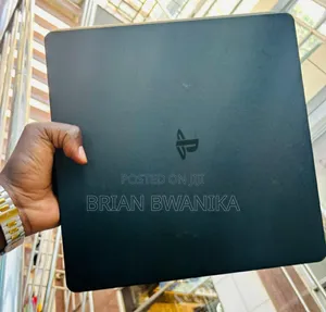 Ps4 Slim With Pad