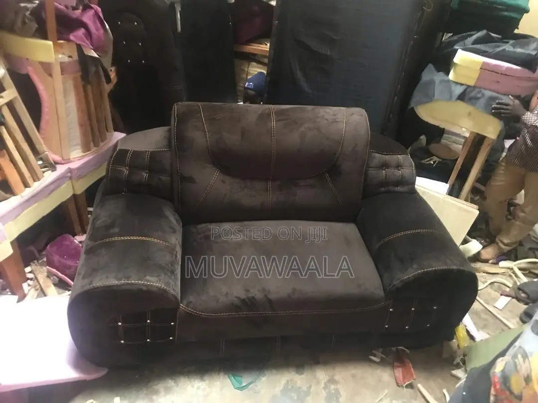 Kituli Sofa Set
