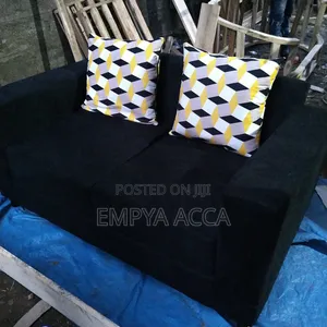 Simple Wo Seater