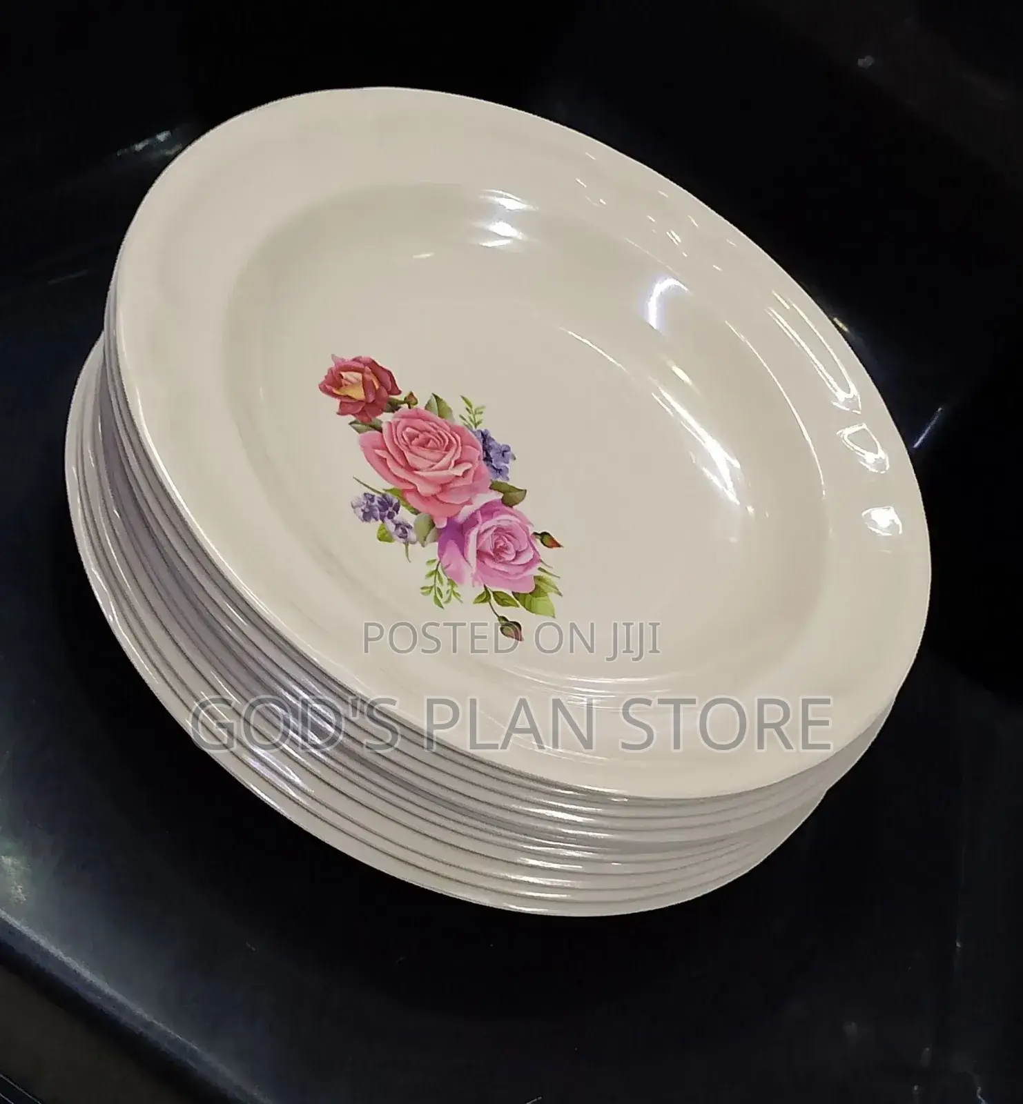 Melamine Plates 12pcs With Flowers in the Middle