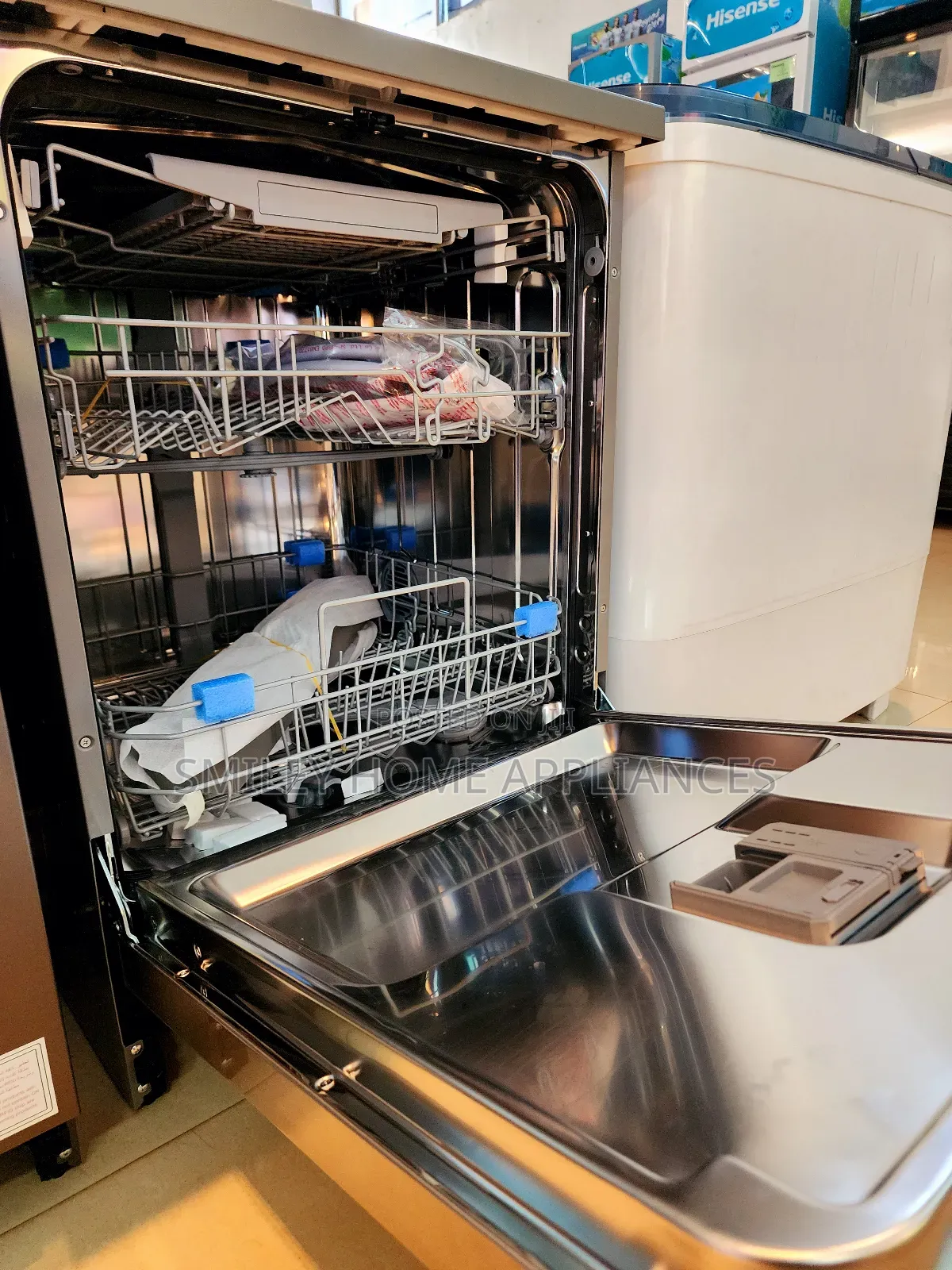 Brand New 15plates Hisense Fully Automated Dishwasher