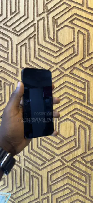 Apple iPhone 12 64 GB Black