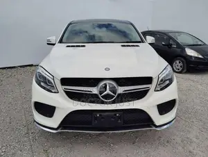 Mercedes-Benz GLE-Class GLE 350d 4MATIC 2017 Pearl