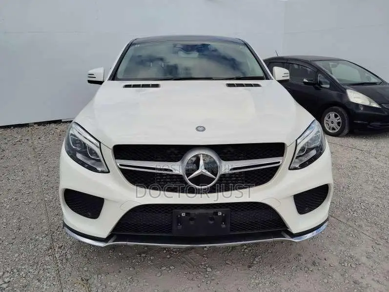 Mercedes-Benz GLE-Class GLE 350d 4MATIC 2017 Pearl