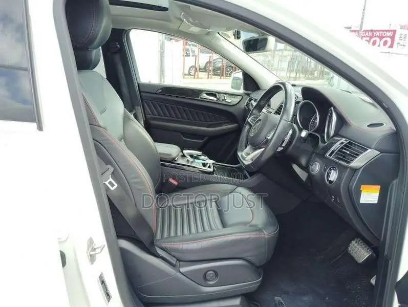 Mercedes-Benz GLE-Class GLE 350d 4MATIC 2017 Pearl