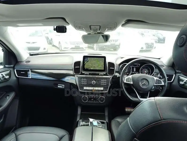 Mercedes-Benz GLE-Class GLE 350d 4MATIC 2017 Pearl