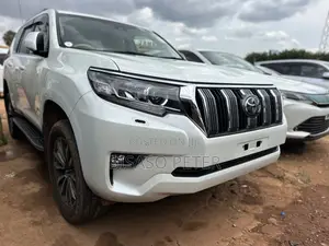 Toyota Land Cruiser Prado 2.8 2019 White