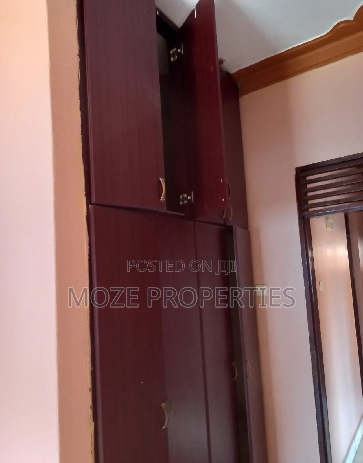 3bdrm Bungalow in Mbalwa Agenda., Central Division for rent