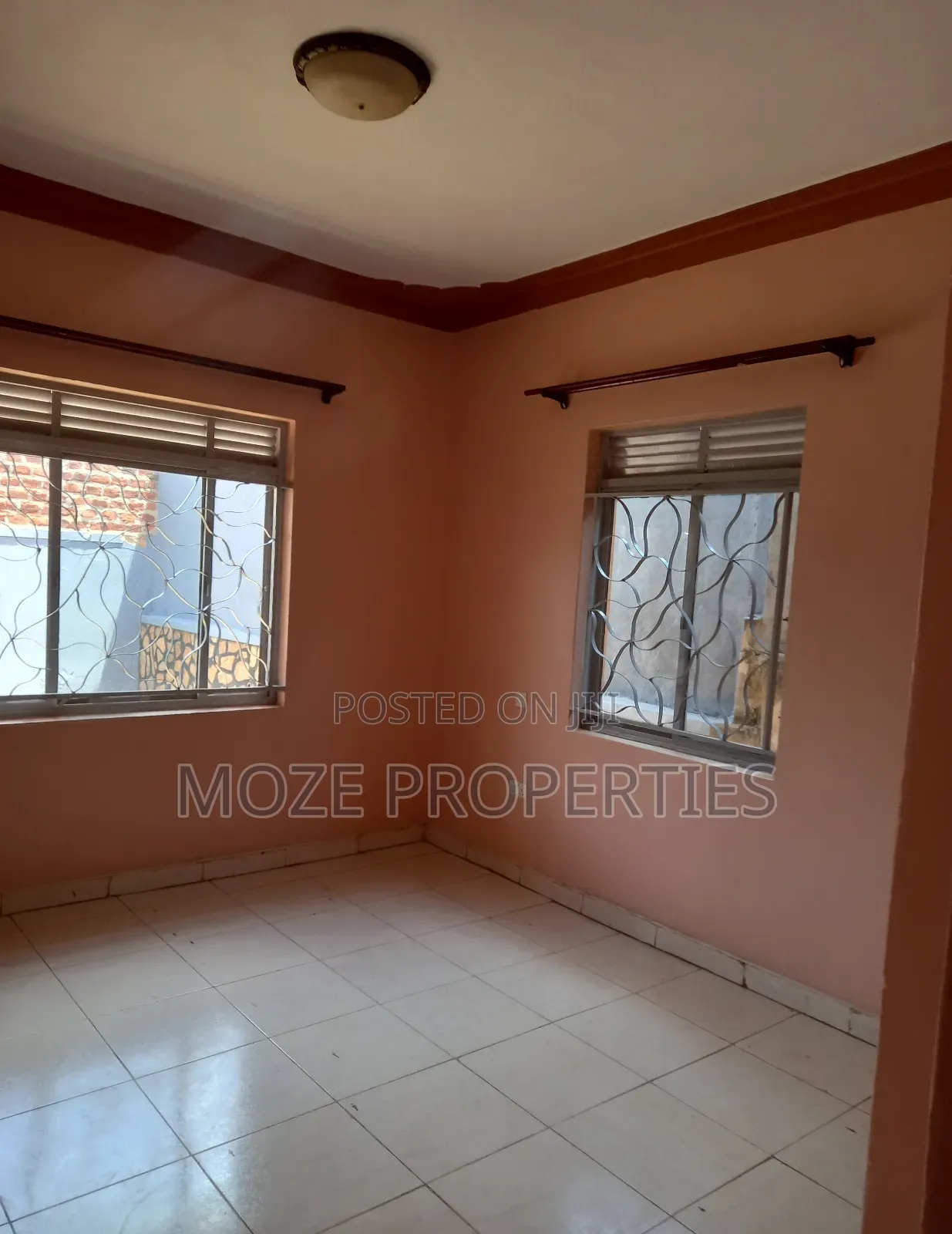 3bdrm Bungalow in Mbalwa Agenda., Central Division for rent