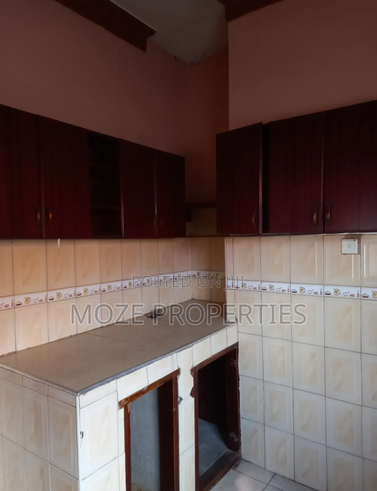 3bdrm Bungalow in Mbalwa Agenda., Central Division for rent