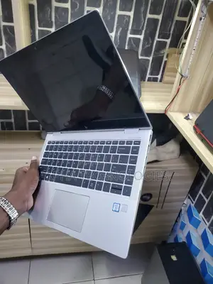 Laptop HP EliteBook 830 G6 8GB Intel Core I5 SSD 256GB