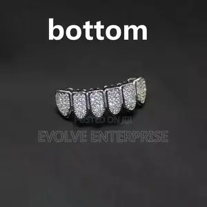 Diamond Iced Out Teeth Grillz Set